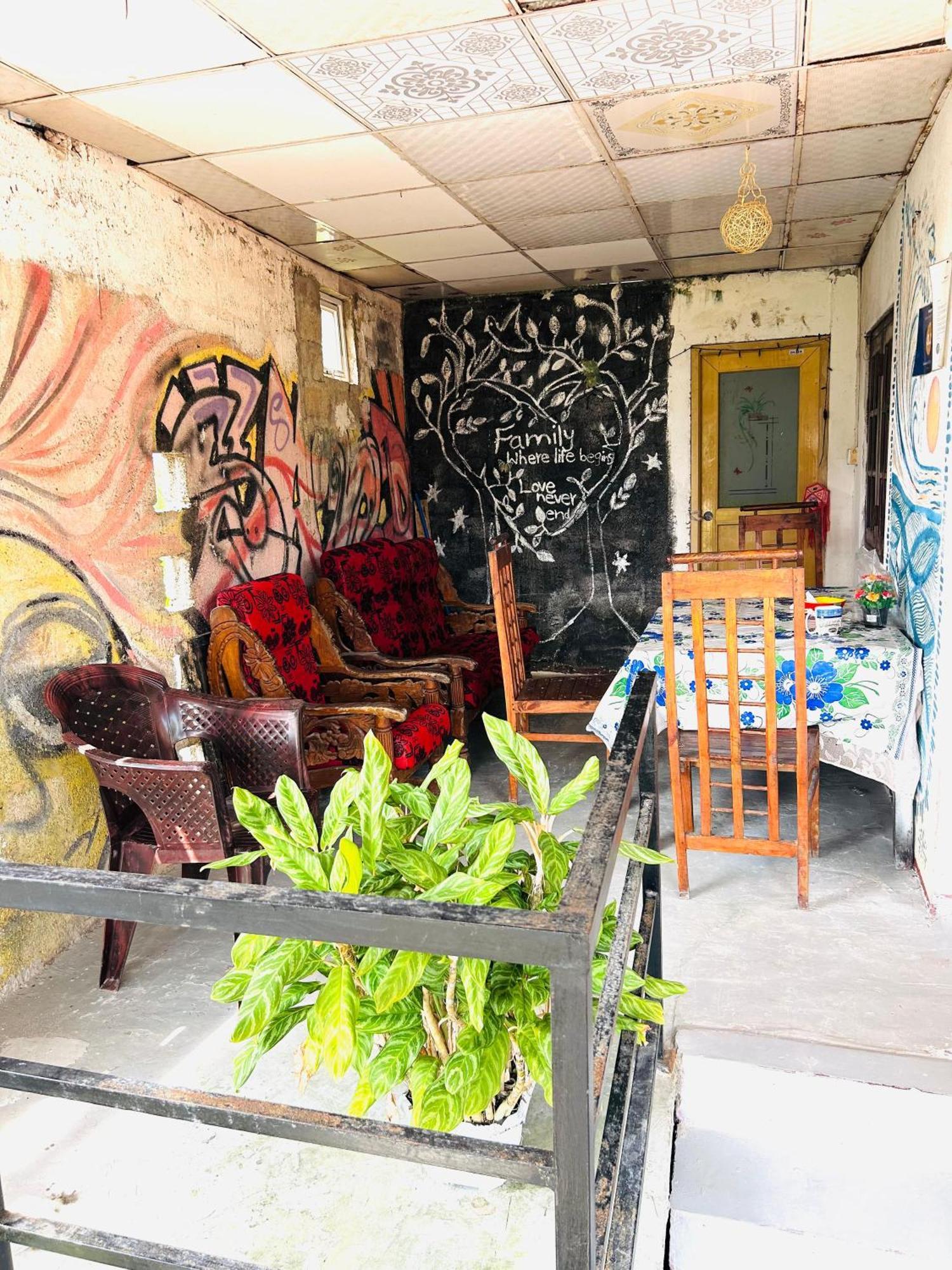Sandaru Surffing Inn Weligama Exterior foto